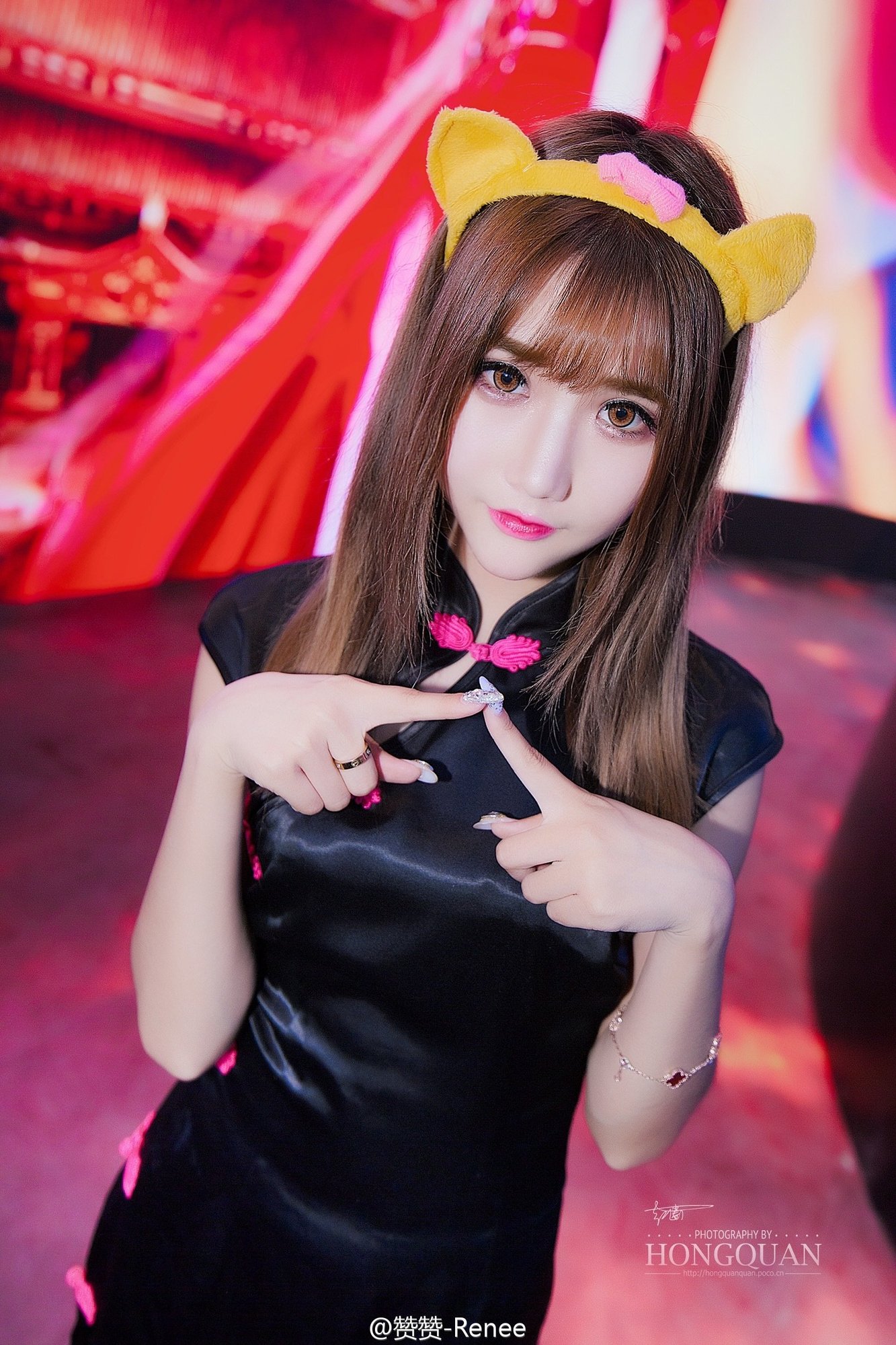 赞赞Renee 2016ChinaJoy多玩游戏展台SG