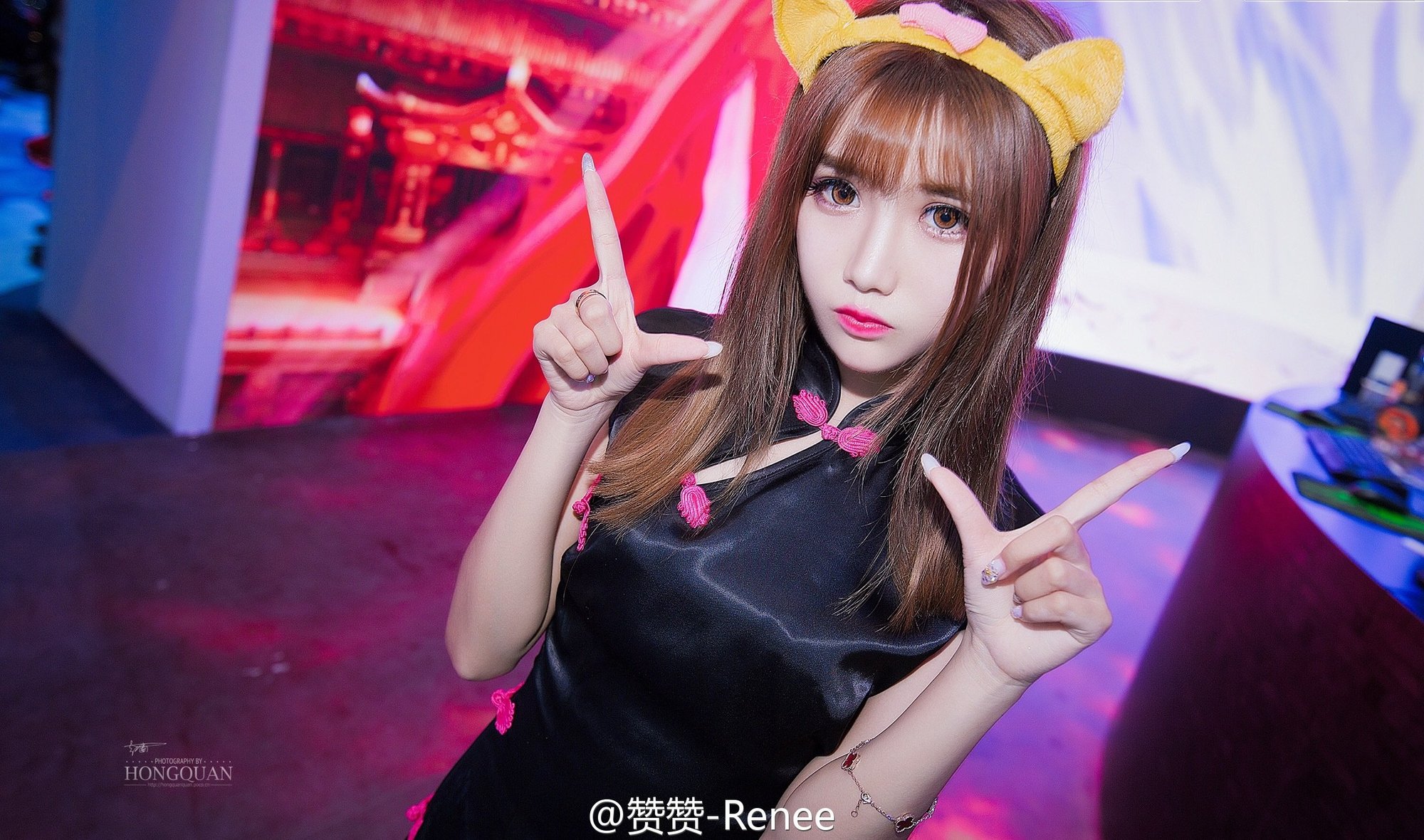 赞赞Renee 2016ChinaJoy多玩游戏展台SG