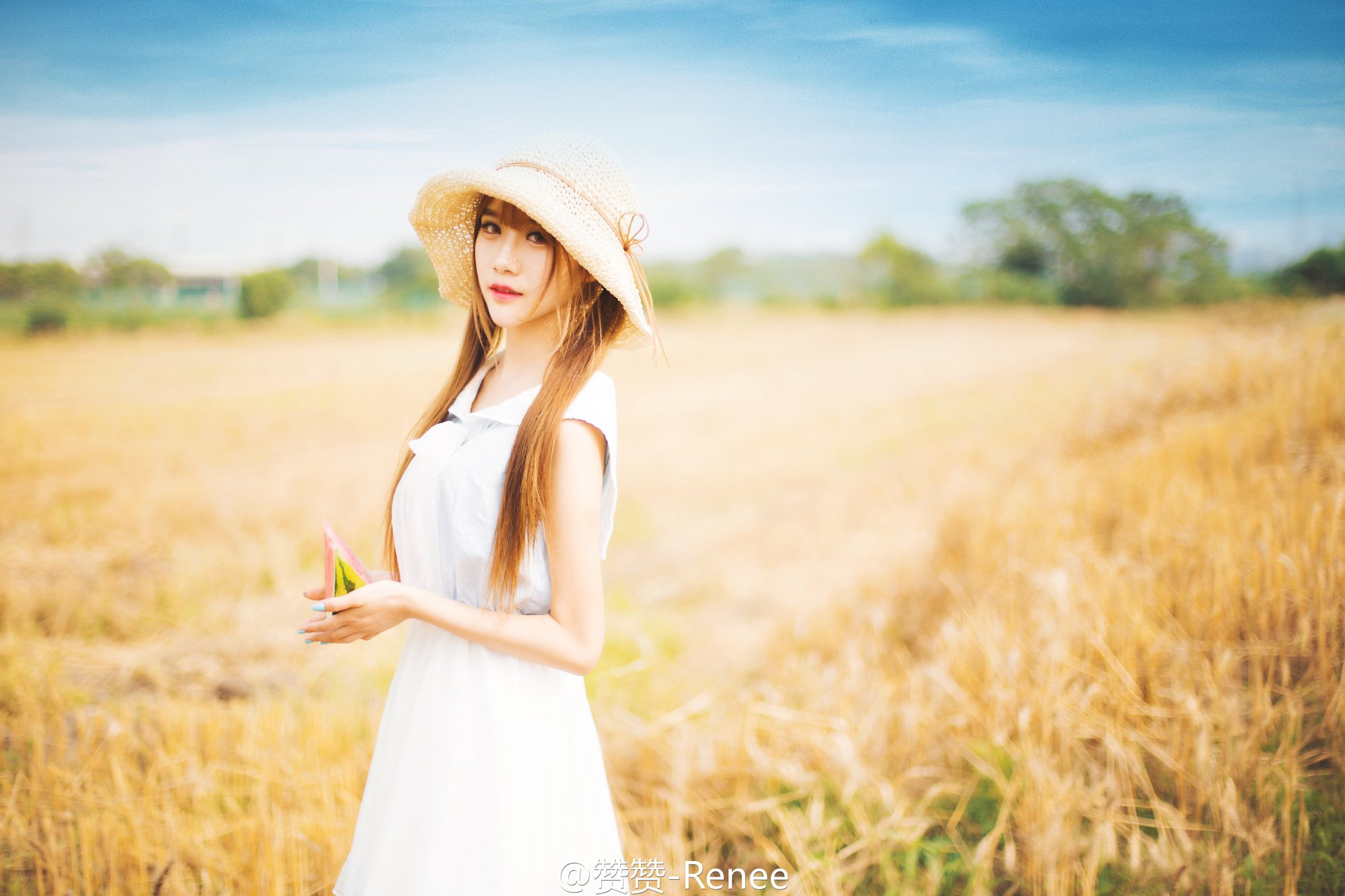 赞赞Renee 2016ChinaJoy多玩游戏展台SG