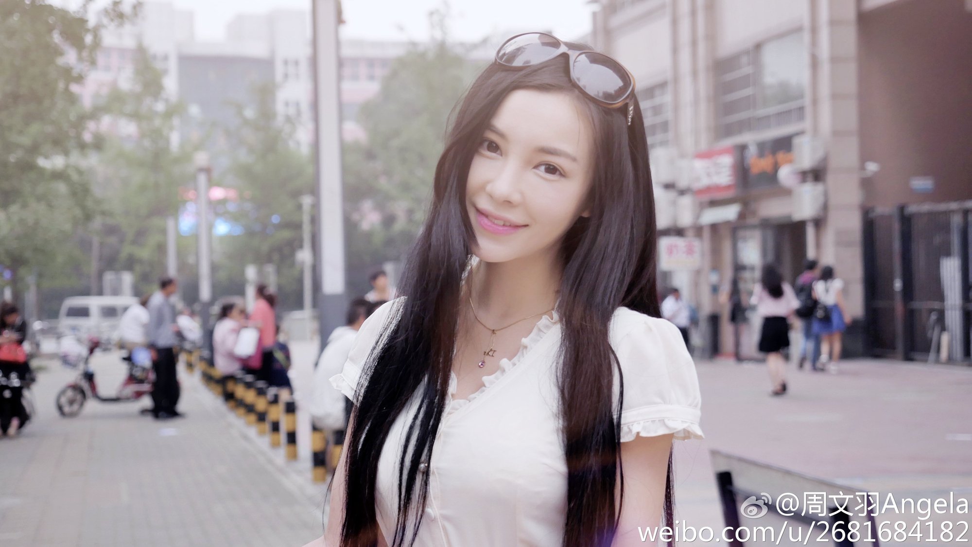 周文羽Angela 童颜巨乳好身材私房美图