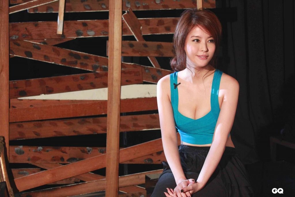 王乐妍 率直猫女性感专访美图