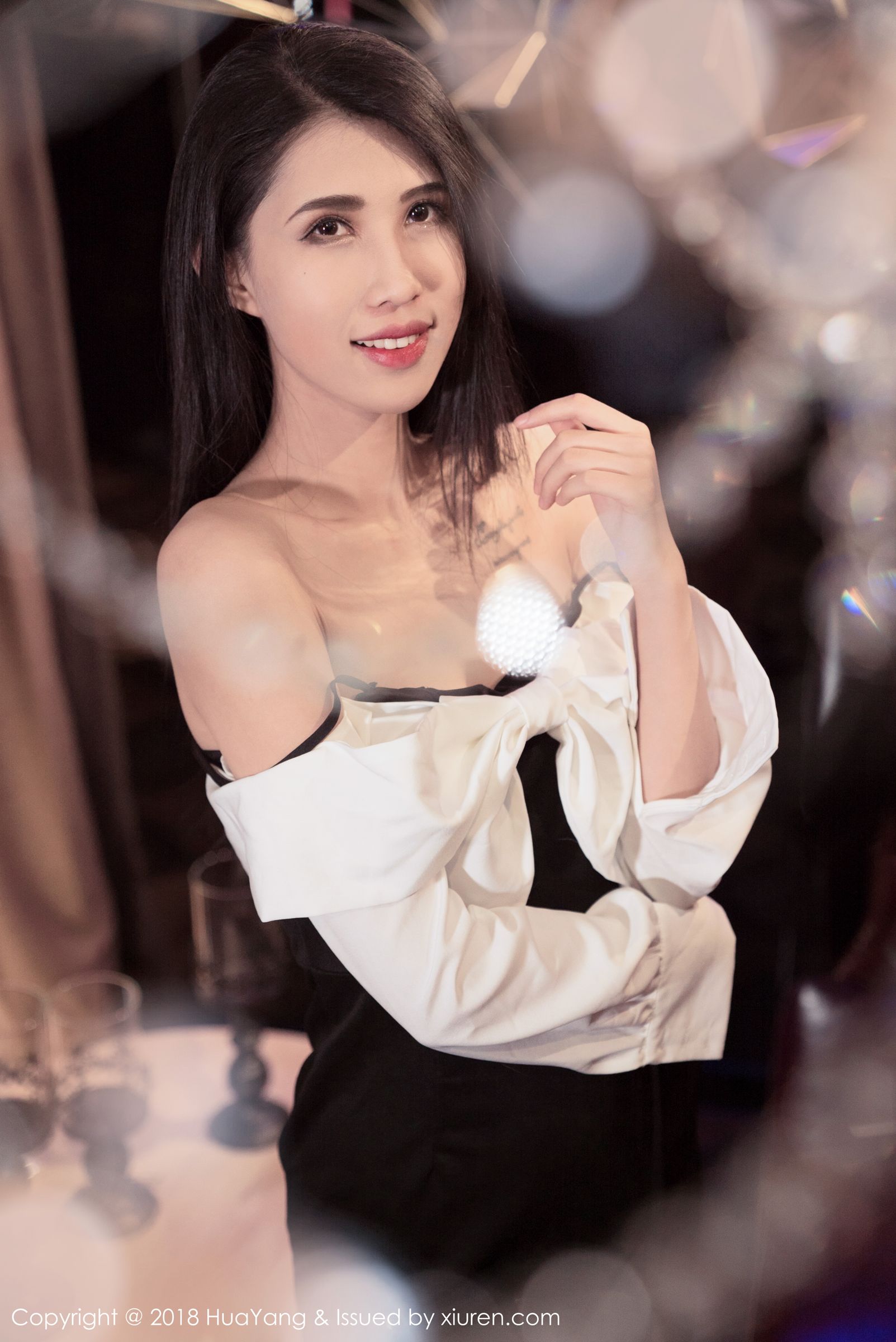 人气模特葛征Model 冷艳性感内衣美腿