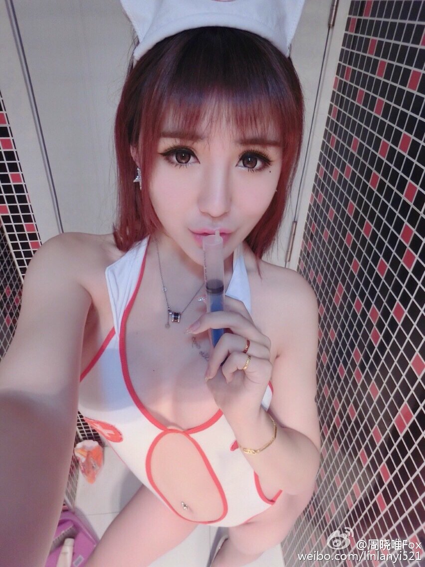 周晓唯vivienne 微博性感私房美图