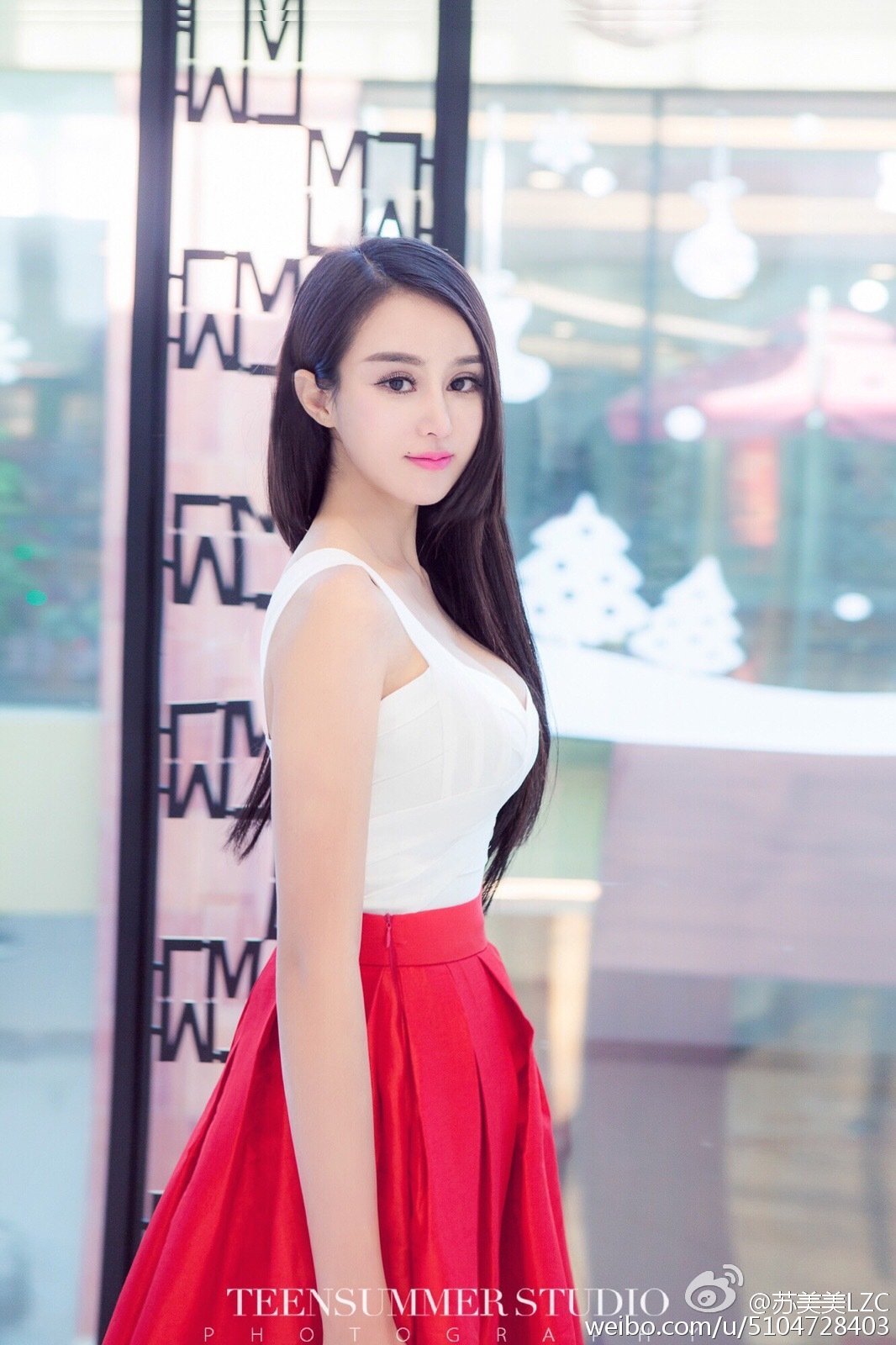 苏美美 大胸姐姐微博私房写真图