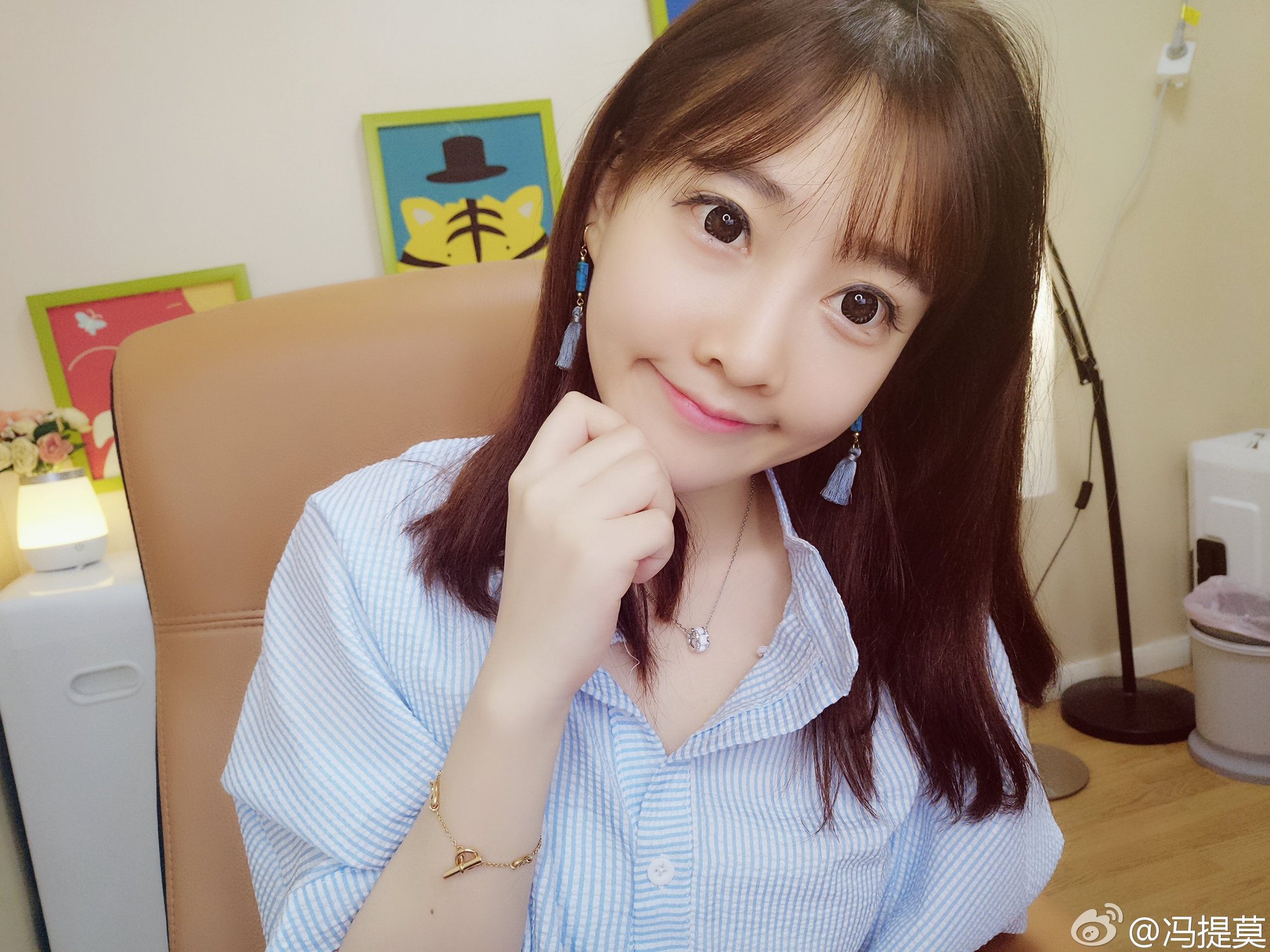冯提莫 微博超萌私房照诱惑写真图合辑