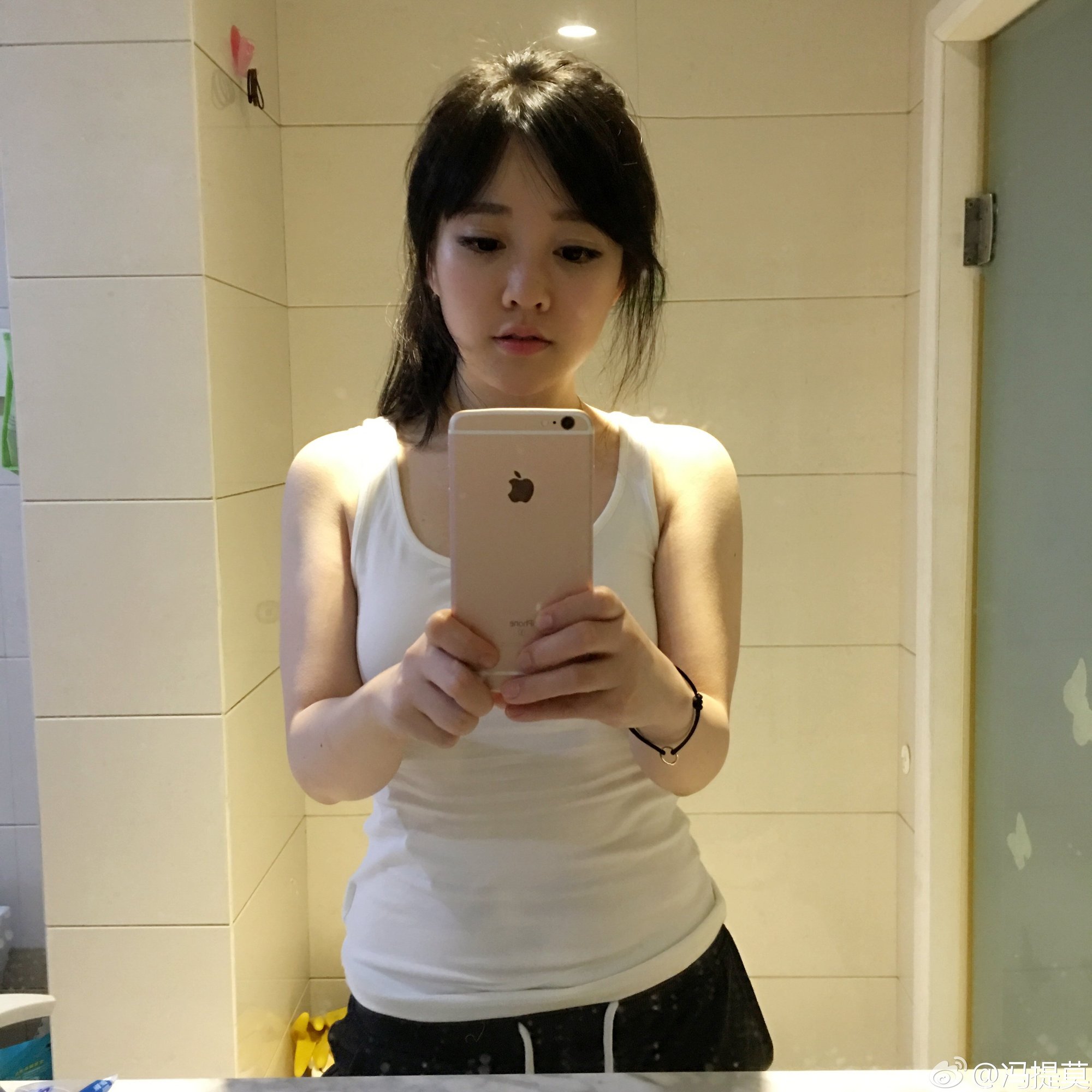 冯提莫 微博超萌私房照诱惑写真图合辑