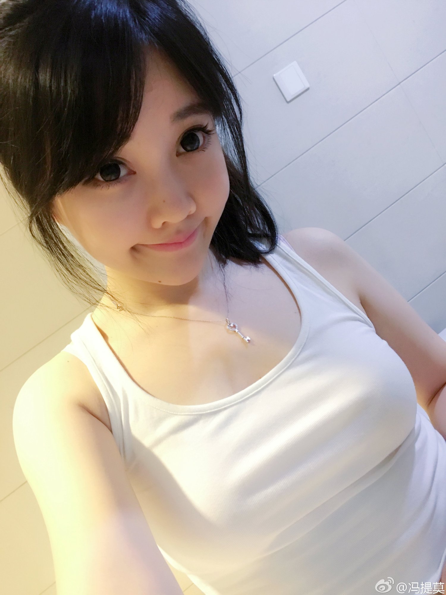 冯提莫 微博超萌私房照诱惑写真图合辑