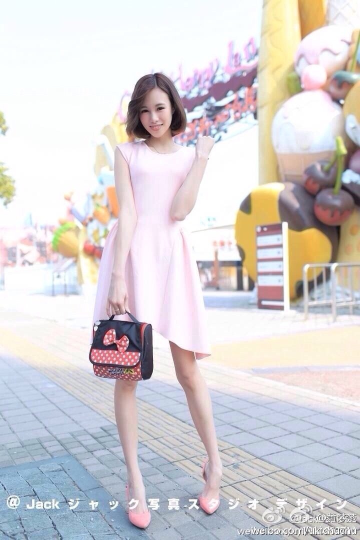 黄梦楚 短发冷艳美女写真图