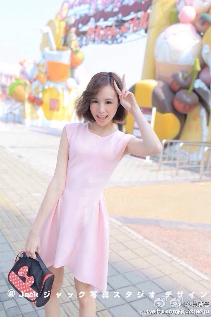 黄梦楚 短发冷艳美女写真图
