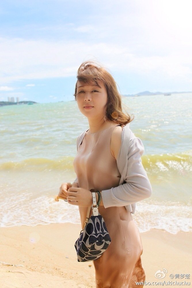 黄梦楚 短发冷艳美女写真图