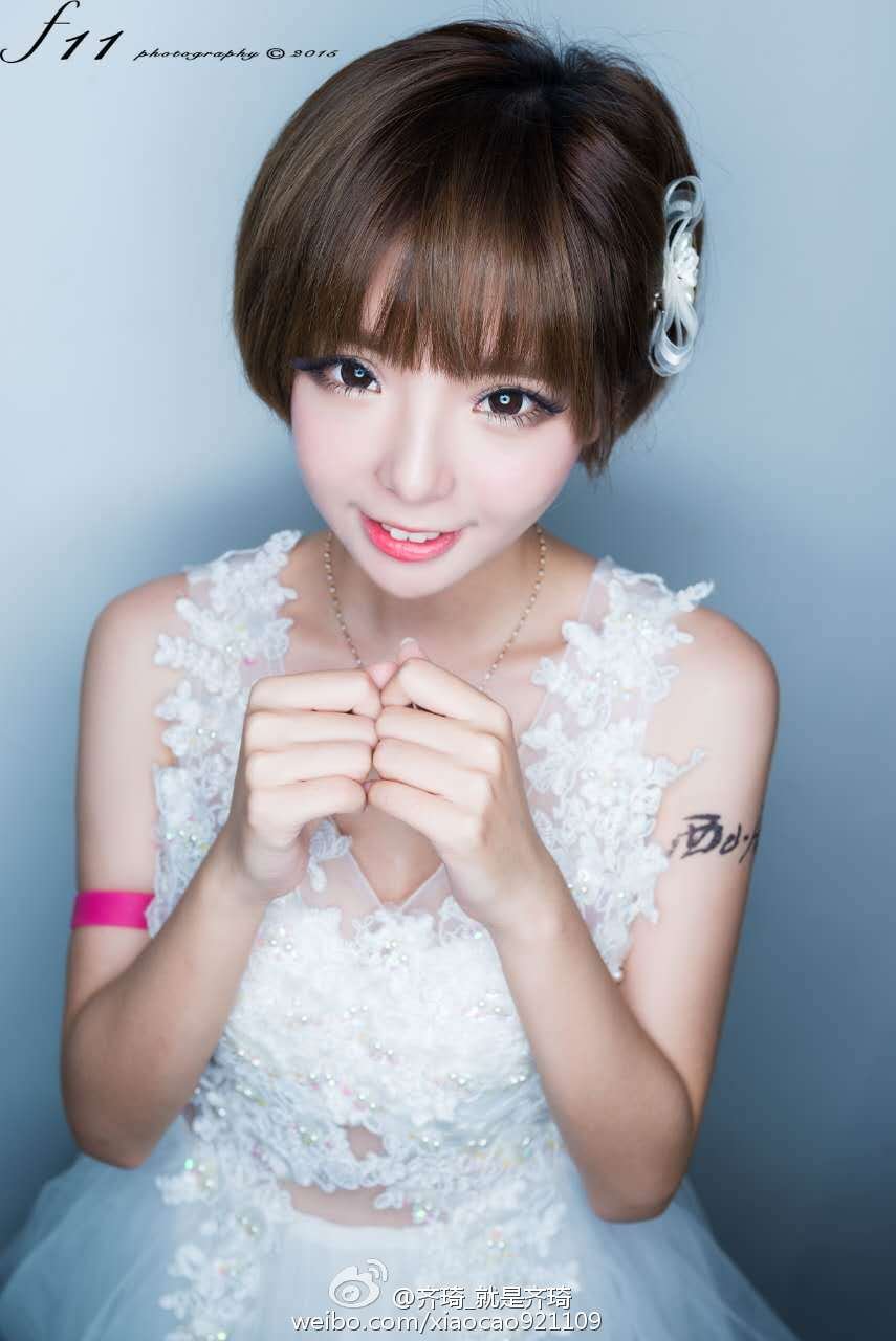 齐琦 长腿萝莉私房照诱惑写真图