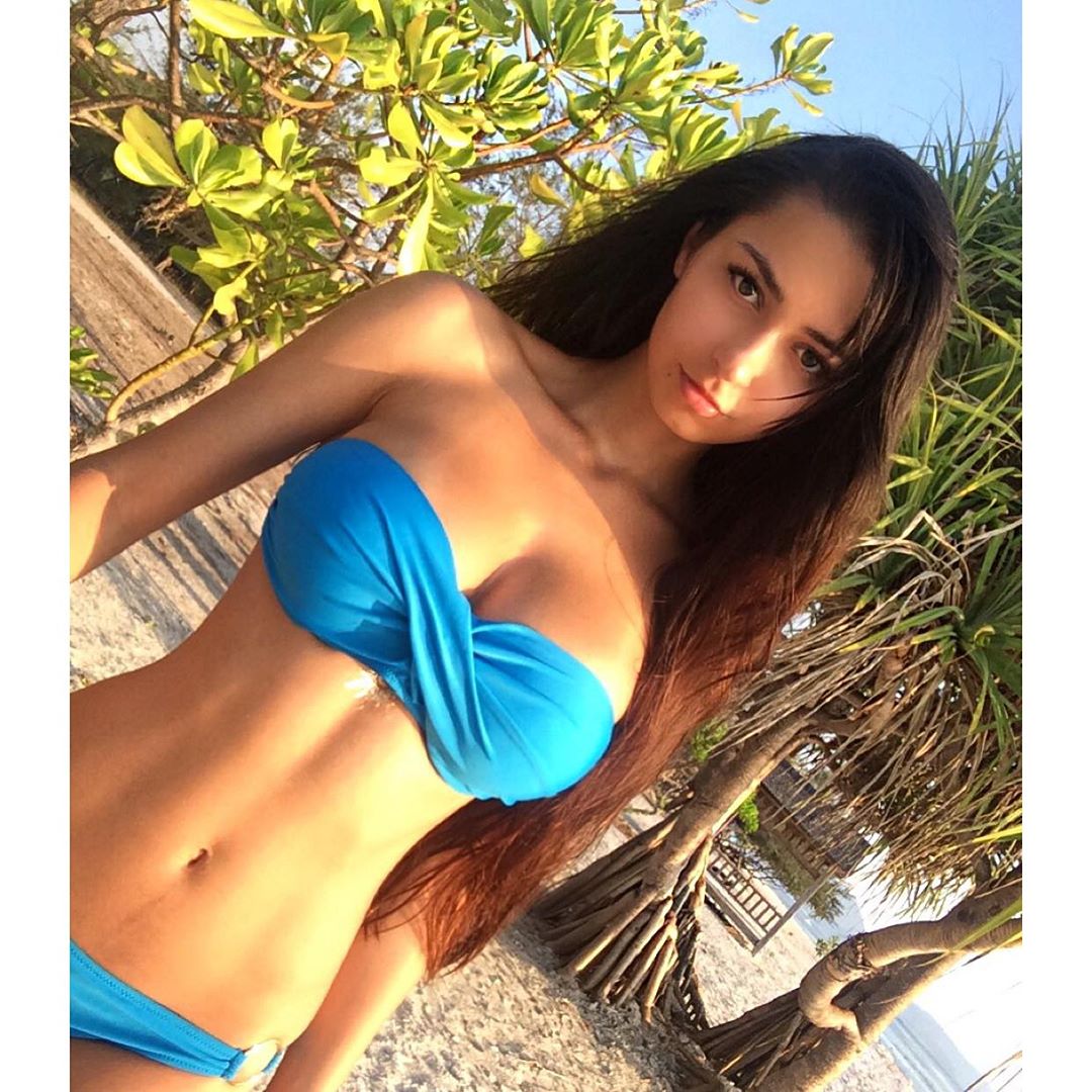 海嘉·拉芙凯蒂 《Helga Lovekaty》全天然身材超诱人