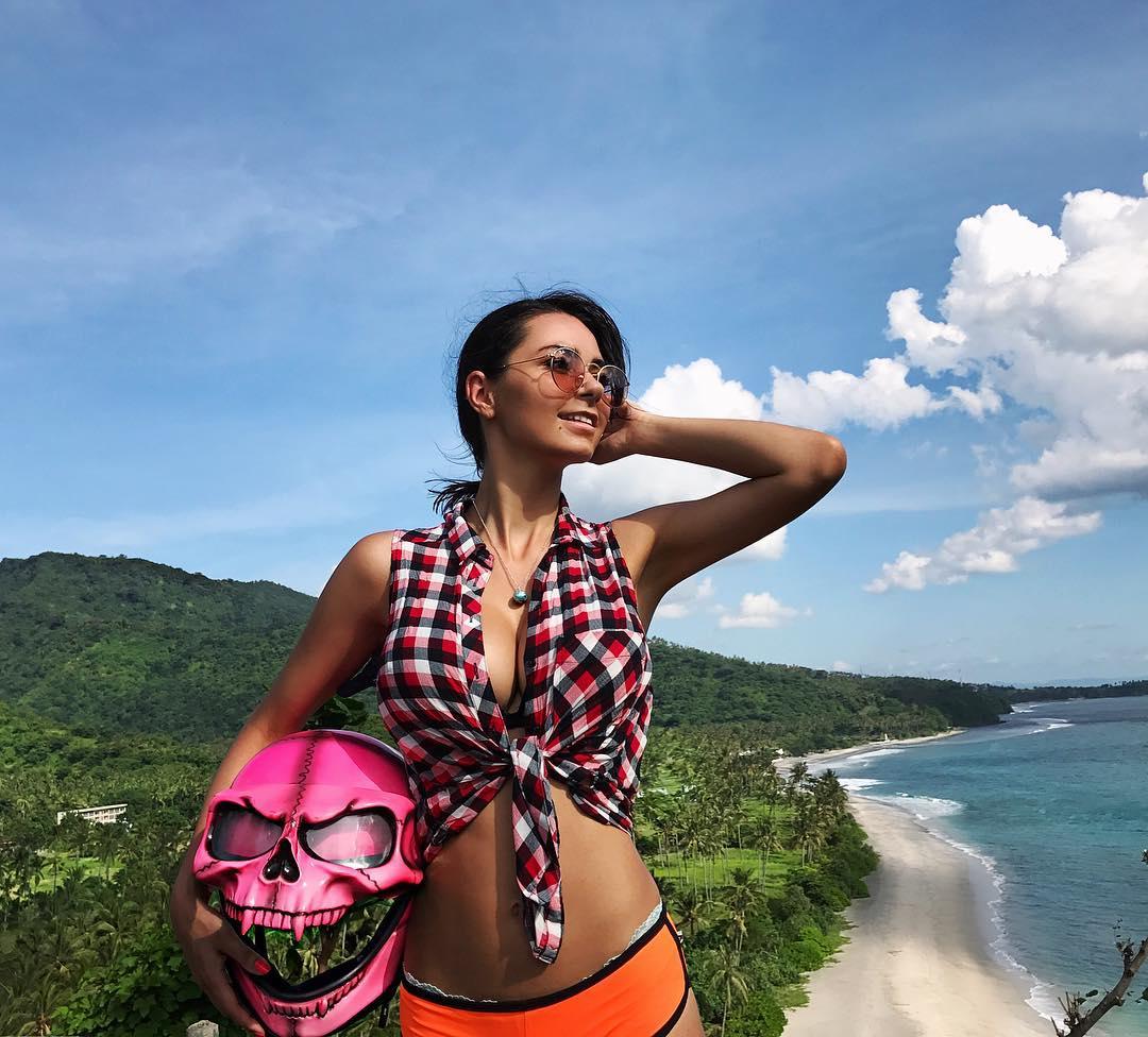 嫩模Helga Lovekaty J罗的正牌女友