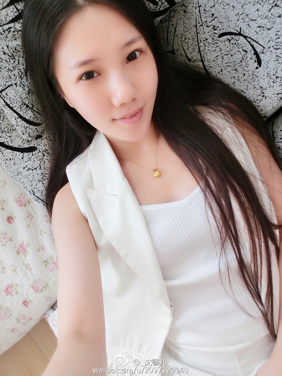 沈馨儿 清新养眼美女私房照诱惑写真图