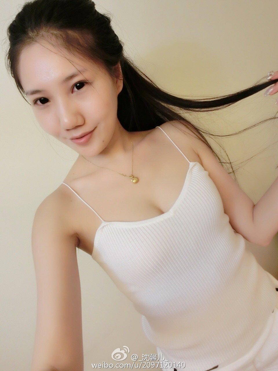 沈馨儿 清新养眼美女私房照诱惑写真图