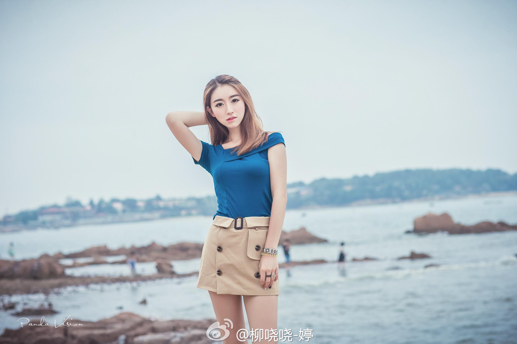 柳小婷 高挑车模微博靓照