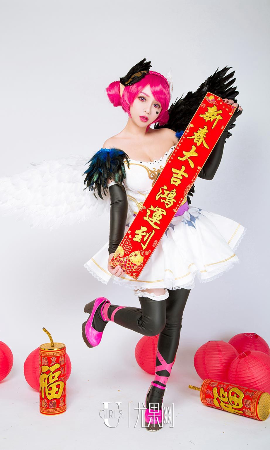 美女如云新春拜年 最强三国角色扮演