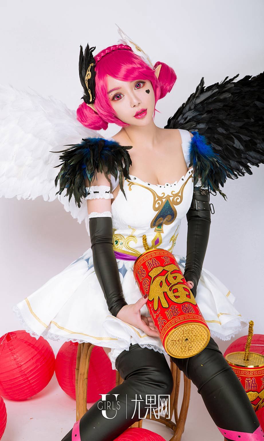 美女如云新春拜年 最强三国角色扮演