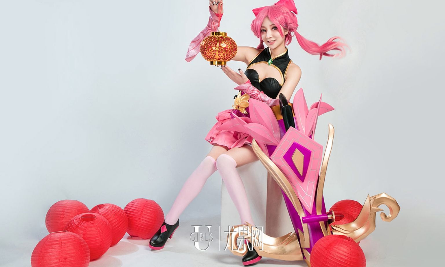 美女如云新春拜年 最强三国角色扮演