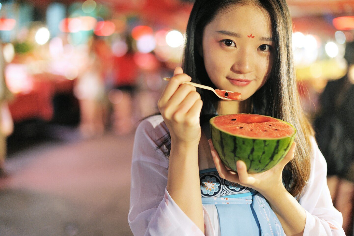 廖银玥Moon 西南财经效果唯美私房写真图