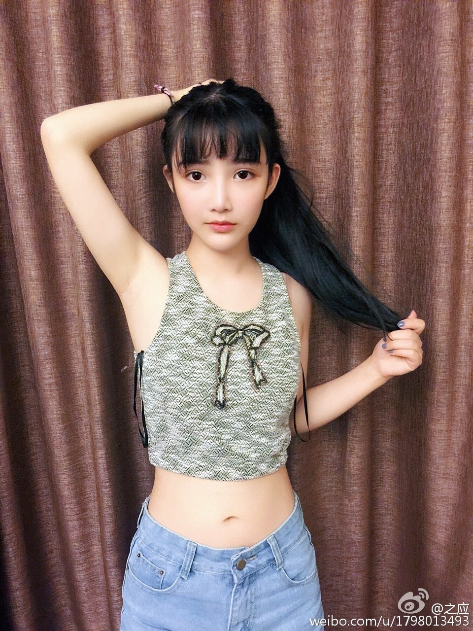 之应 萝莉妹子俏皮写真图