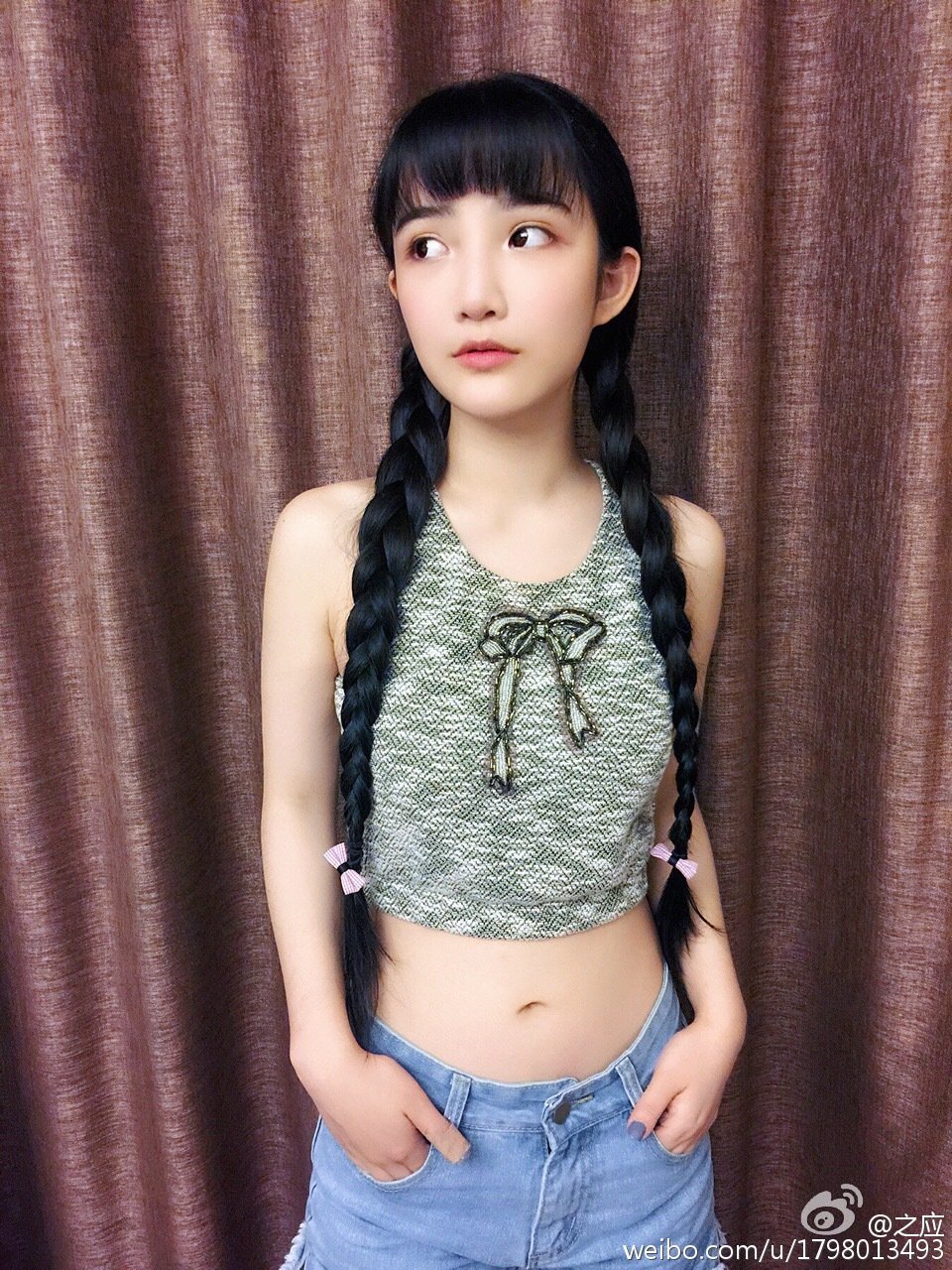 之应 萝莉妹子俏皮写真图