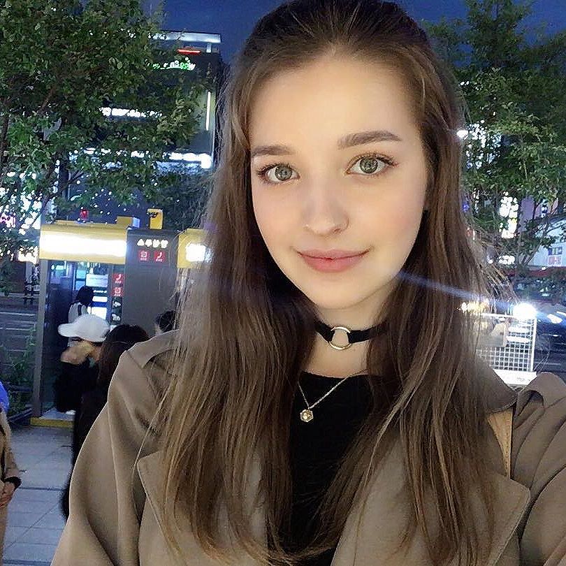 Angelina Danilova 俄罗多姿的可爱美女