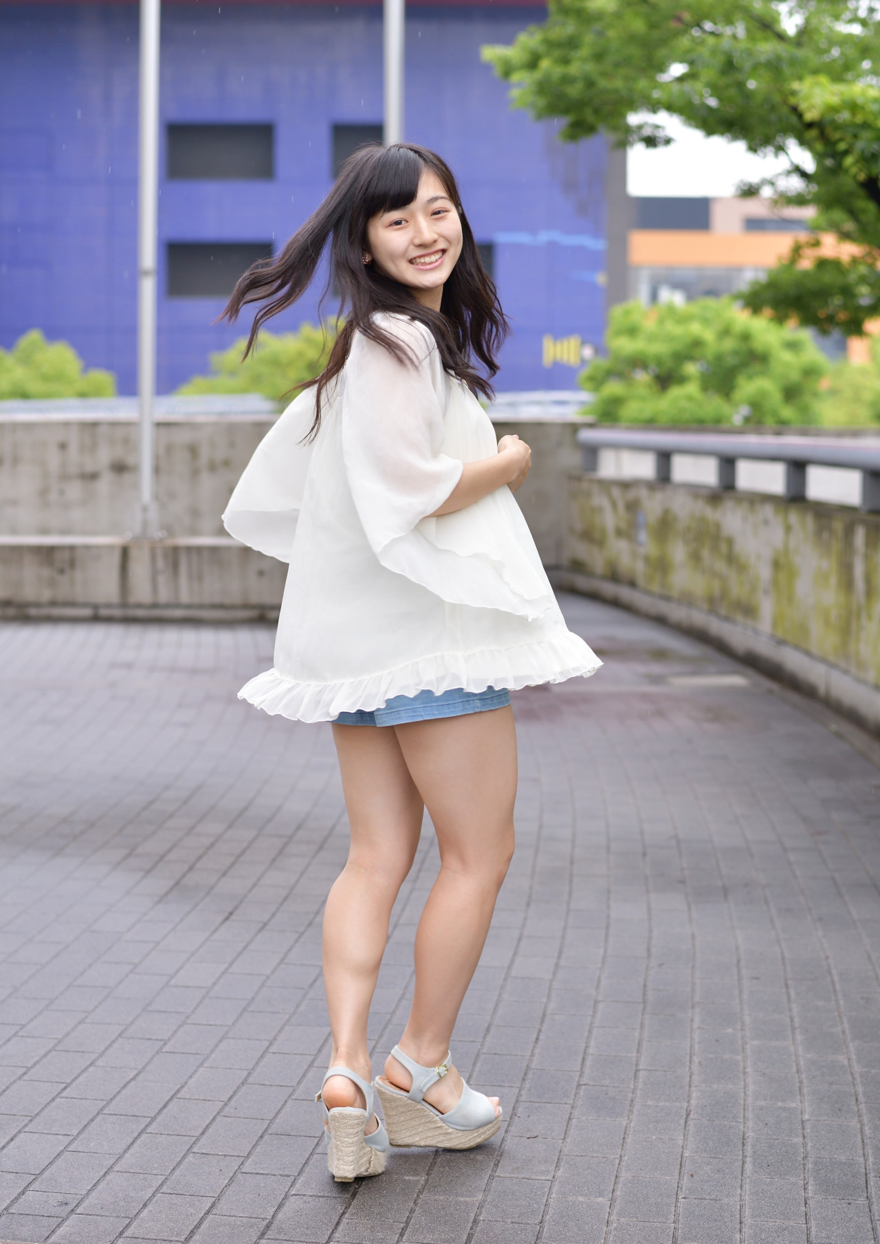 铃木茜音 首次比基尼泳装写真图
