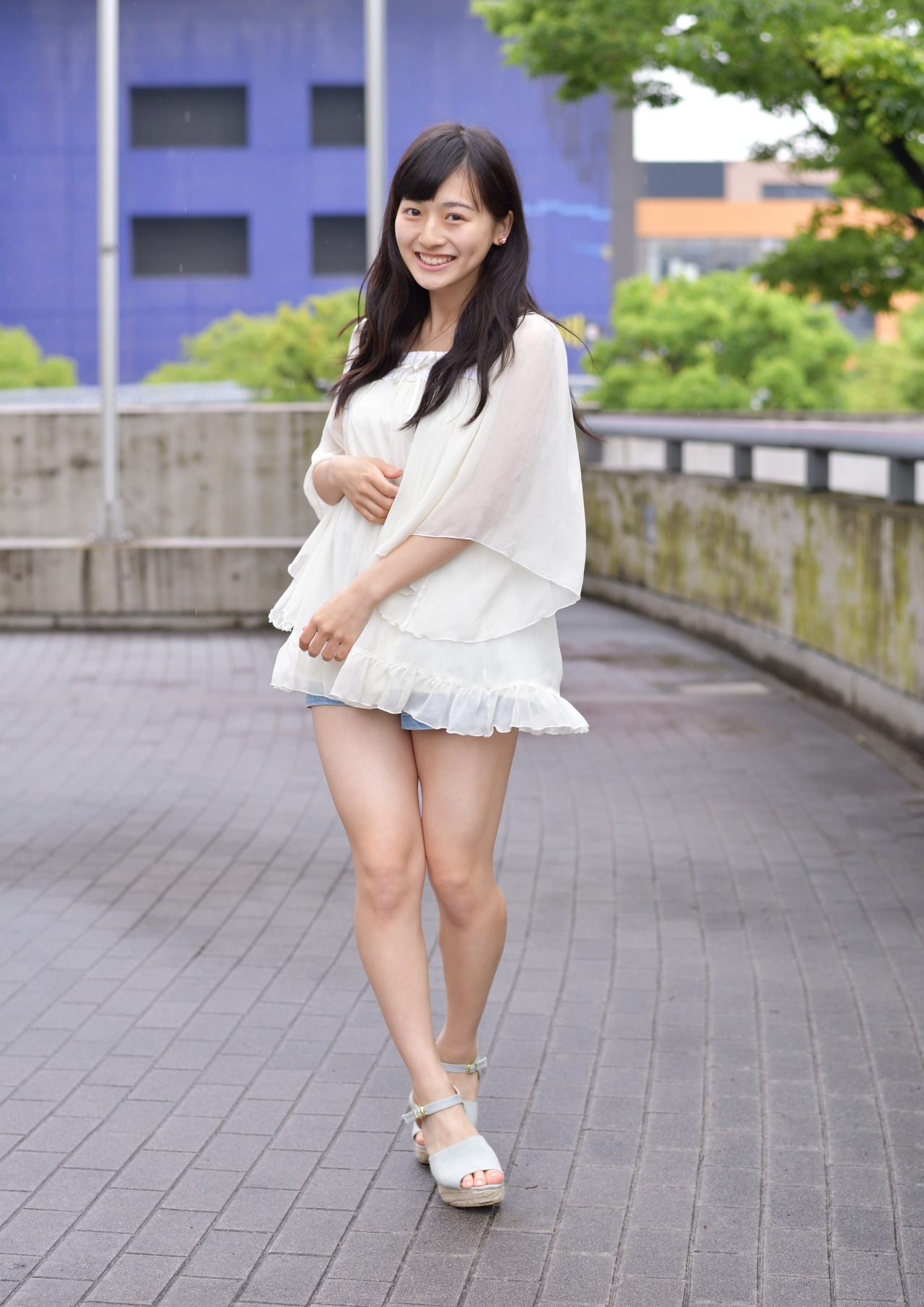 铃木茜音 首次比基尼泳装写真图