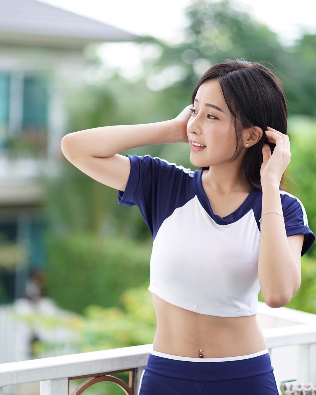 日韩泰中四国混血Thanyarat 取下牙套后的海量美照