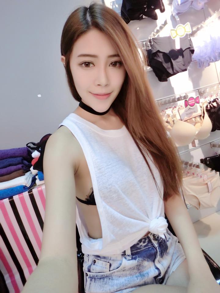 Hannah Yap 身材姣好的瓜子脸大马美人