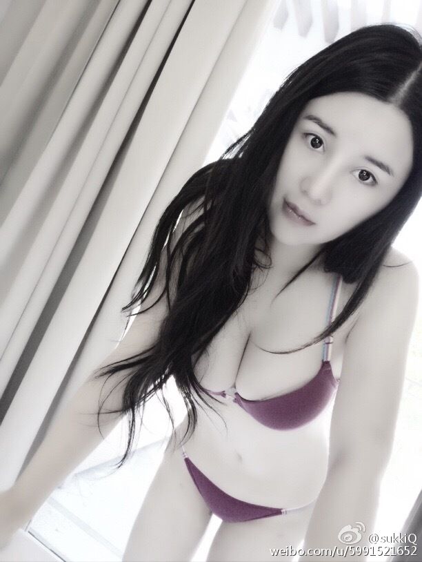 SukkiQ可儿 宅男杀手好胸妹