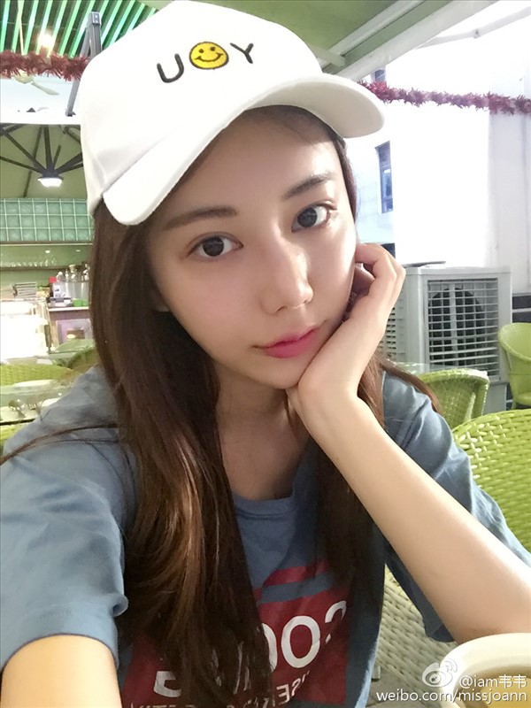 韦欣言 美女视频博主私房照诱惑写真图