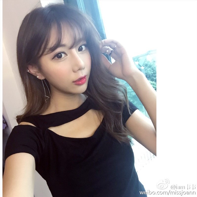 韦欣言 美女视频博主私房照诱惑写真图