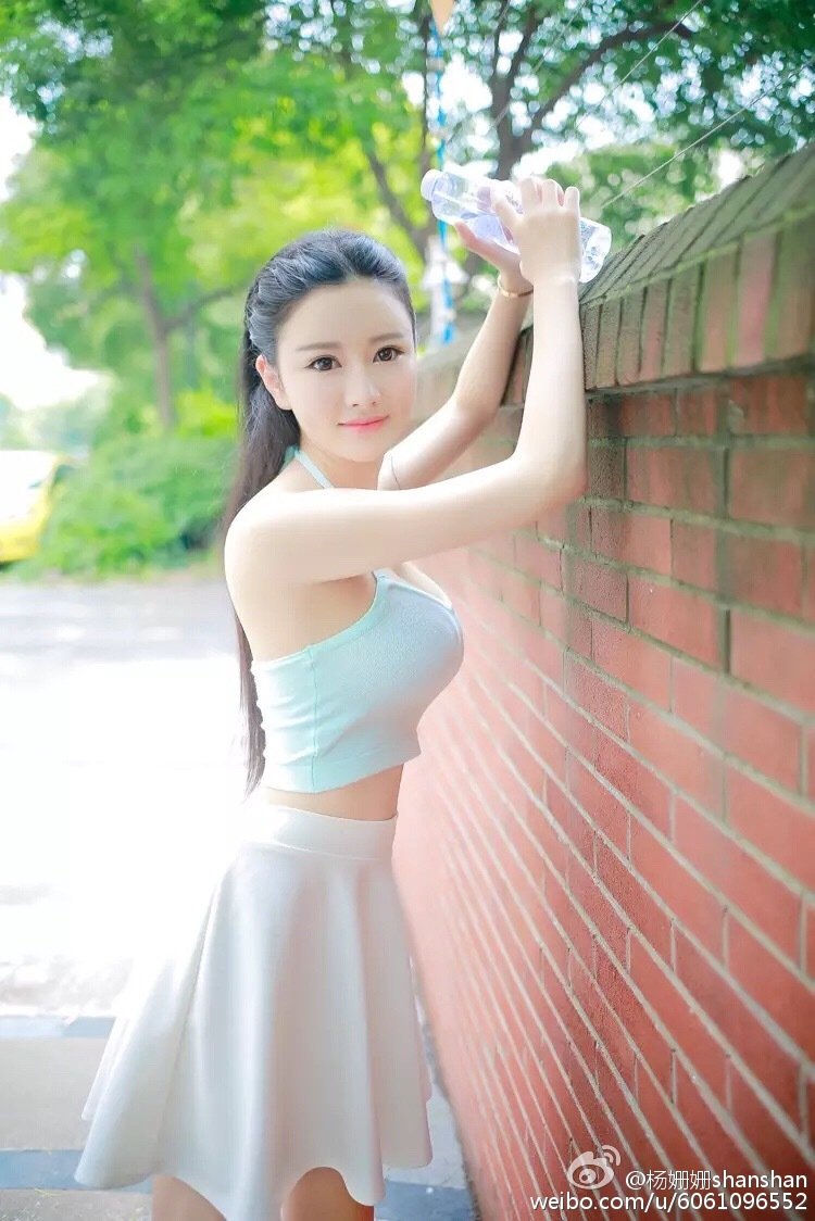 杨珊珊 微博清纯写真图