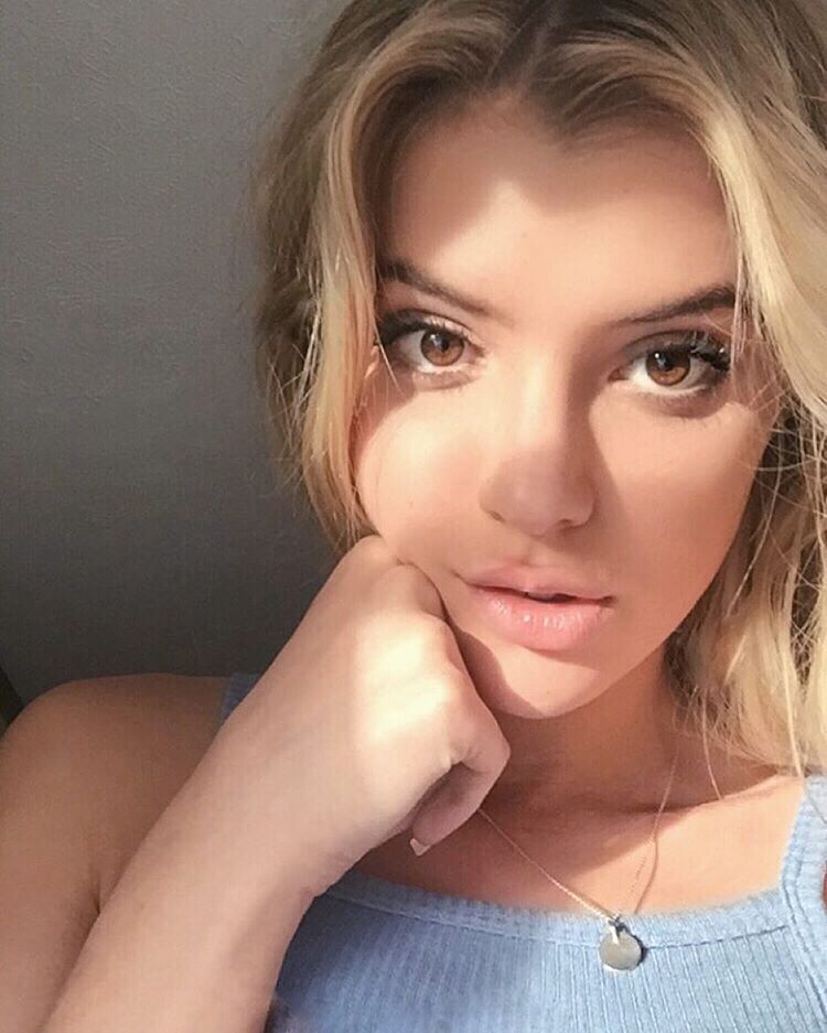 Alissa Violet 最火辣的美国搞笑艺人