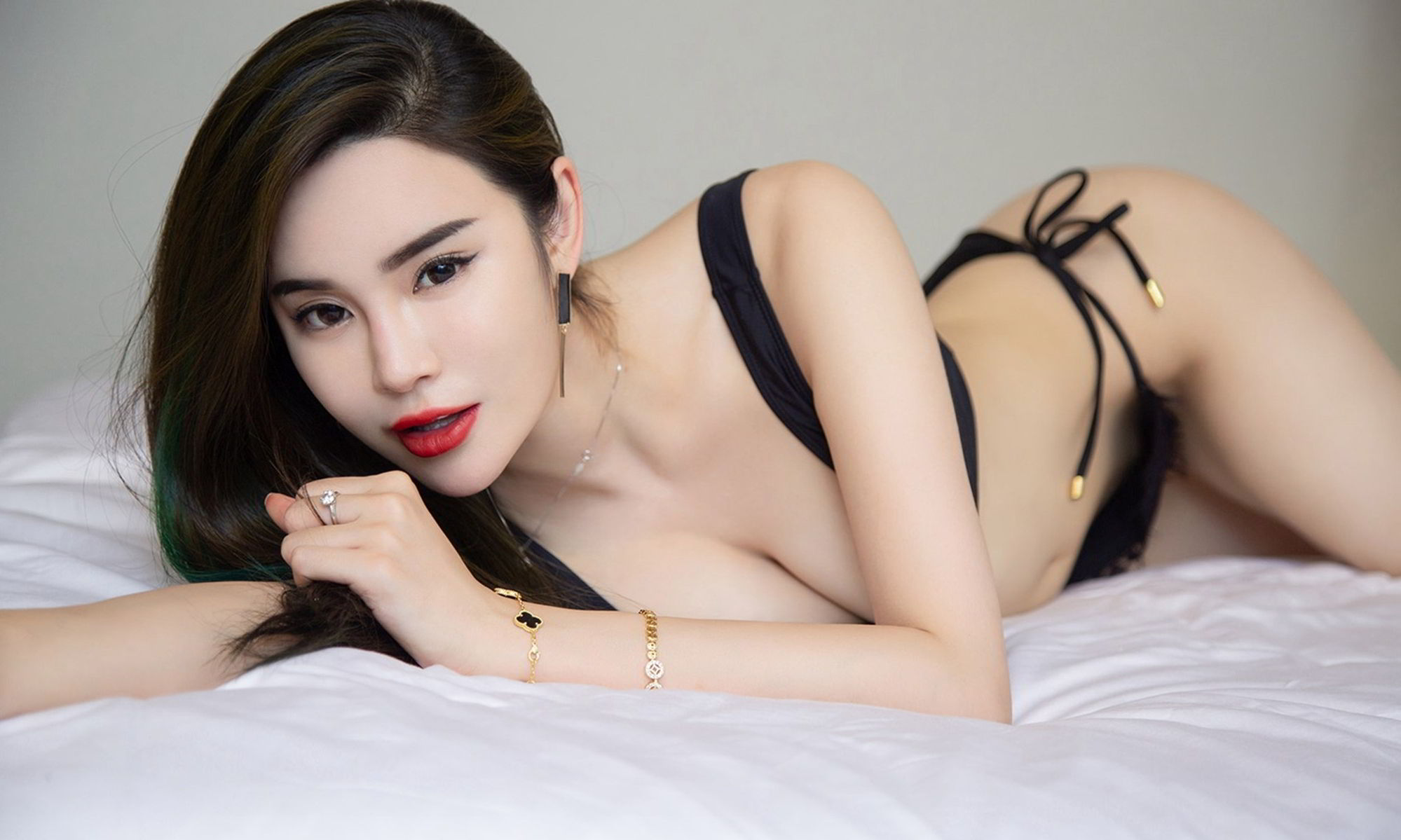 林渃晗微醺热度 高温恋爱要注意