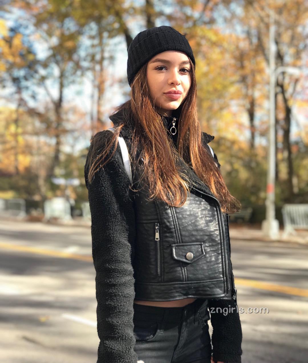 鬼妹版宇都宫Sophie Mudd,超强劲事业线晃动到头晕