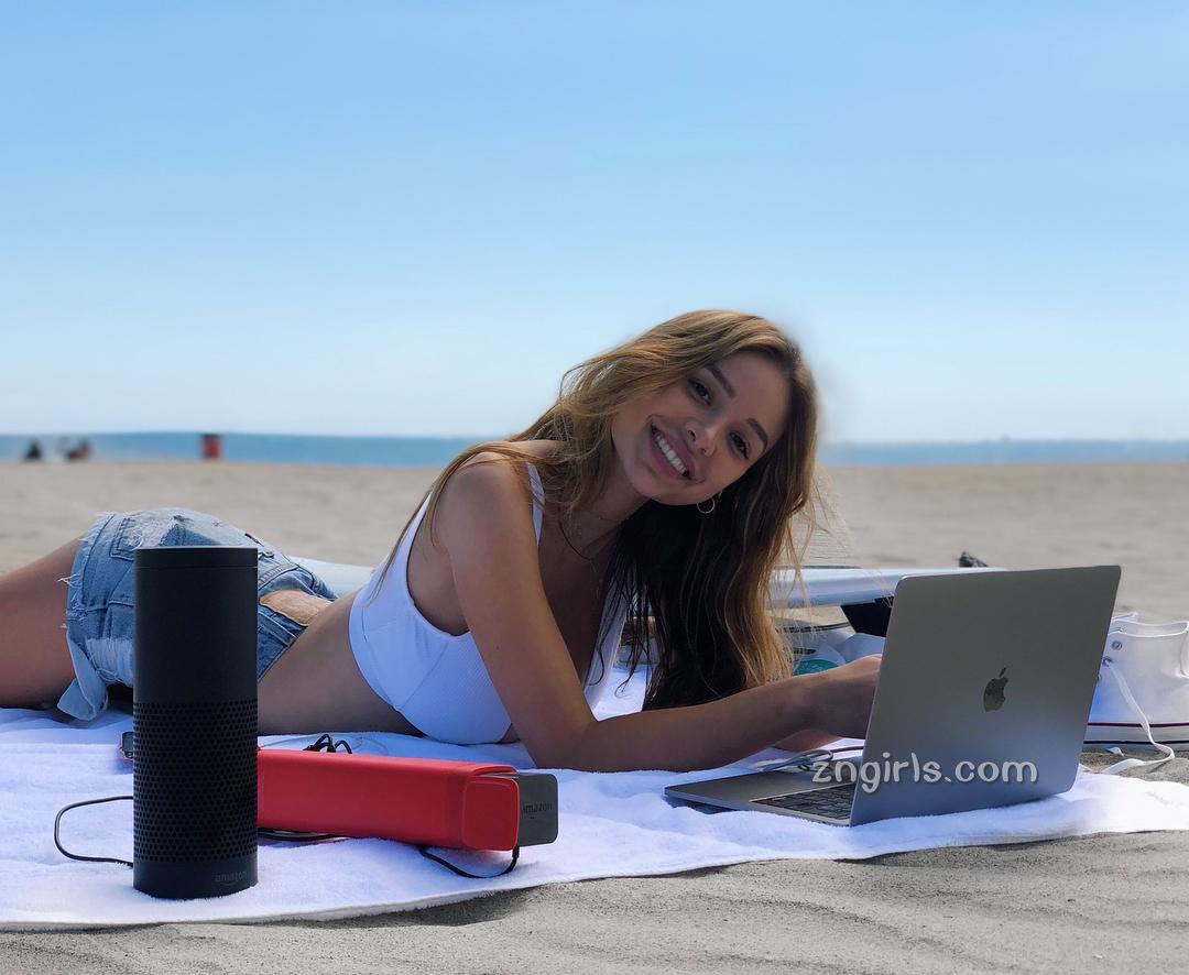 鬼妹版宇都宫Sophie Mudd,超强劲事业线晃动到头晕