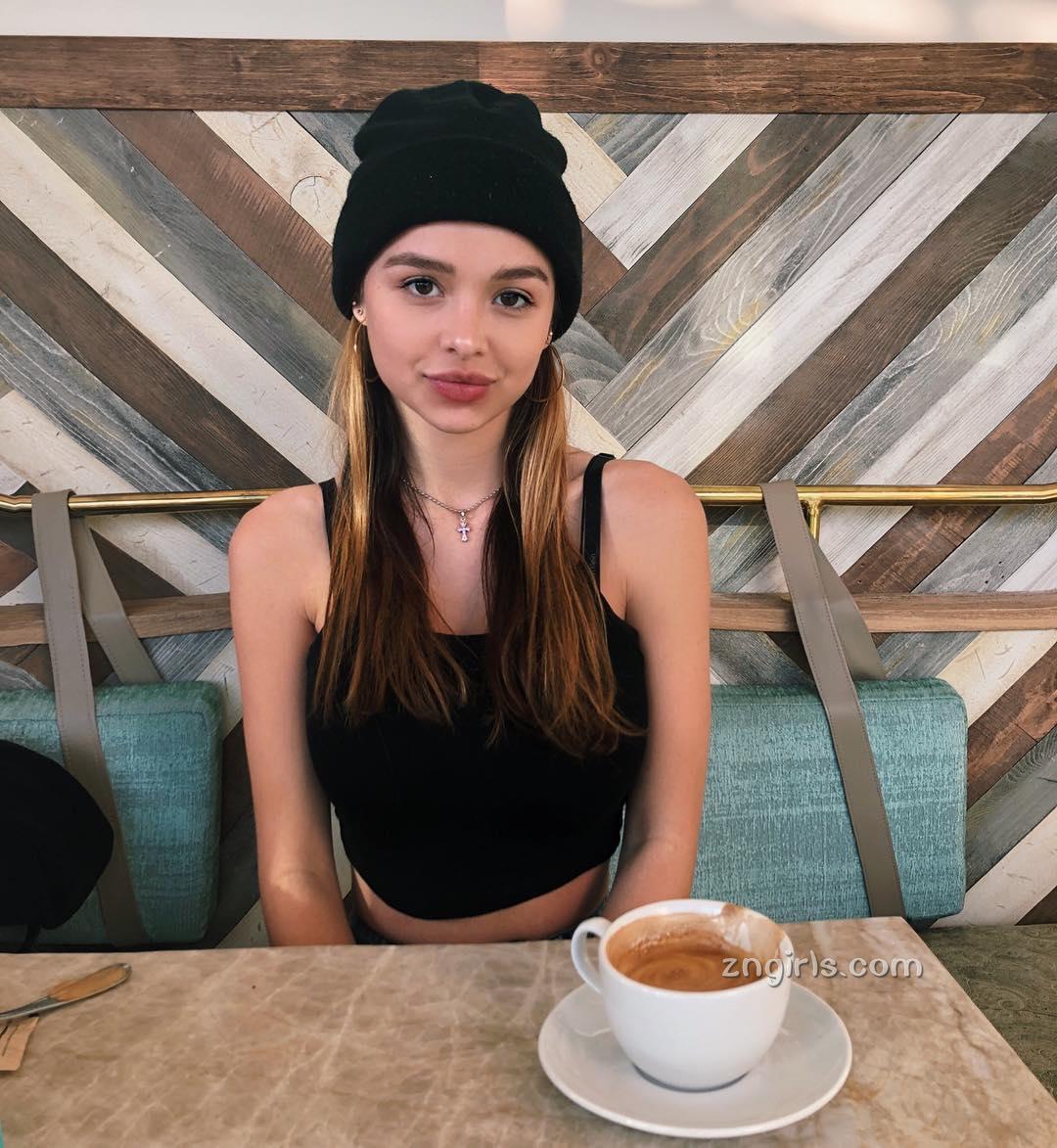 鬼妹版宇都宫Sophie Mudd,超强劲事业线晃动到头晕