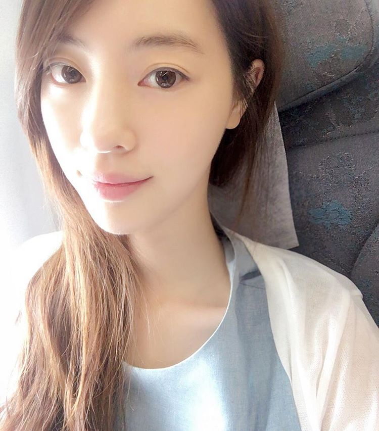 梁定原 气质瑜伽美女私房照诱惑写真图