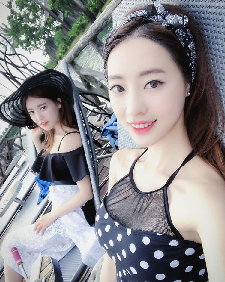 梁定原 气质瑜伽美女私房照诱惑写真图