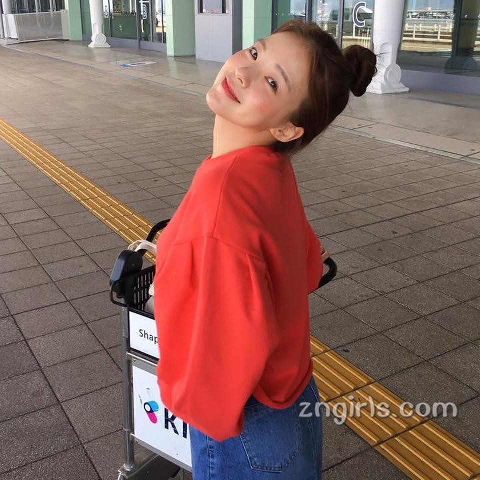 南韩超人气网红Ha Neul 初成熟的内衣模特儿