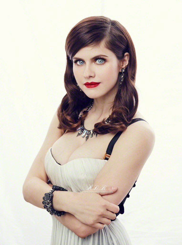 亚历珊德拉·达达里奥(Alexandra Daddario) 好莱坞大胸美女高清写真图