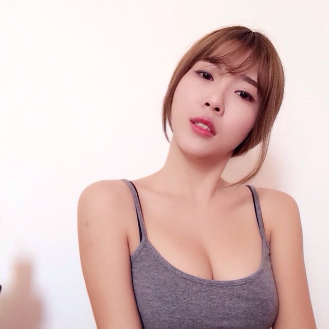 Tong Lee Yann 首位公开卖情趣用品的大马正妹