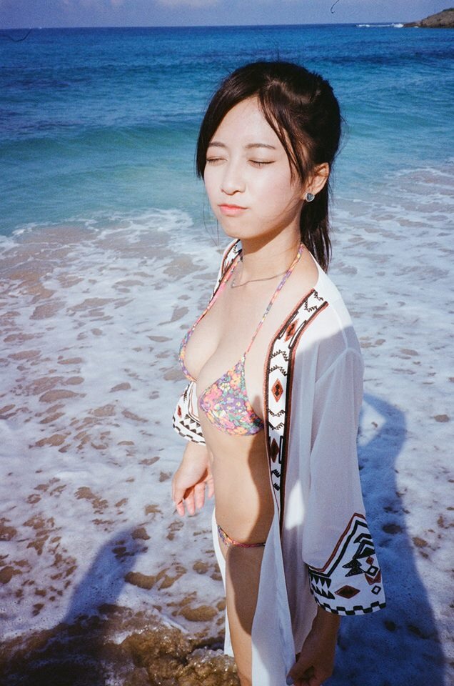 林芷葳 海边大波!E奶妹超萌私房照诱惑写真图