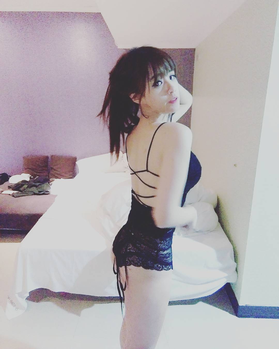 陈歕 充满忧伤感的妹子私房照诱惑写真图
