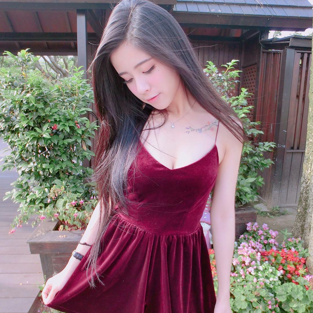 萌感美少女来袭!清新甜美的牙套妹陈可颉