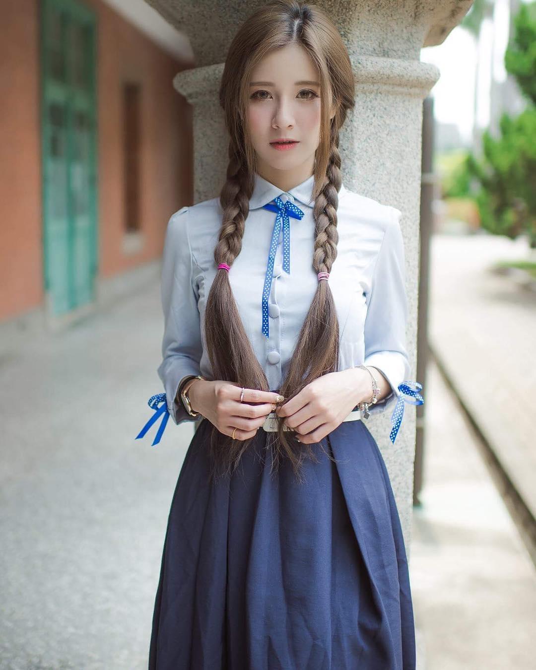 萌感美少女来袭!清新甜美的牙套妹陈可颉