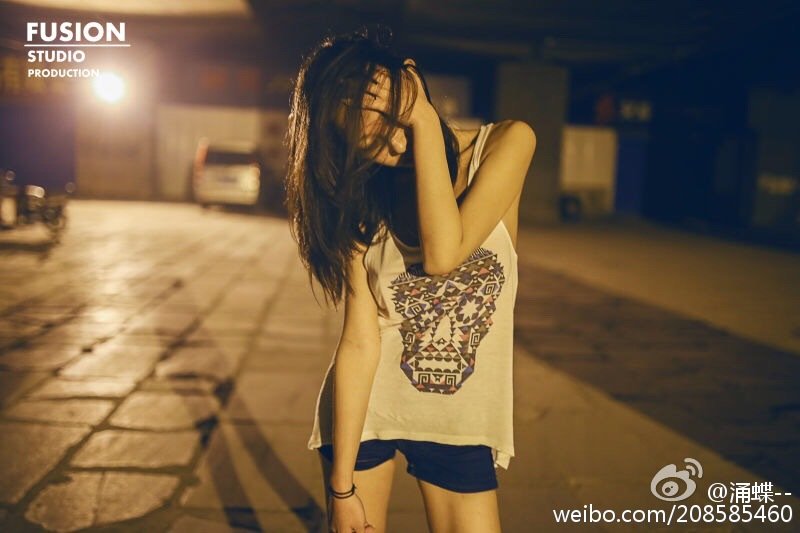 涌蝶- 小美女微博私房照